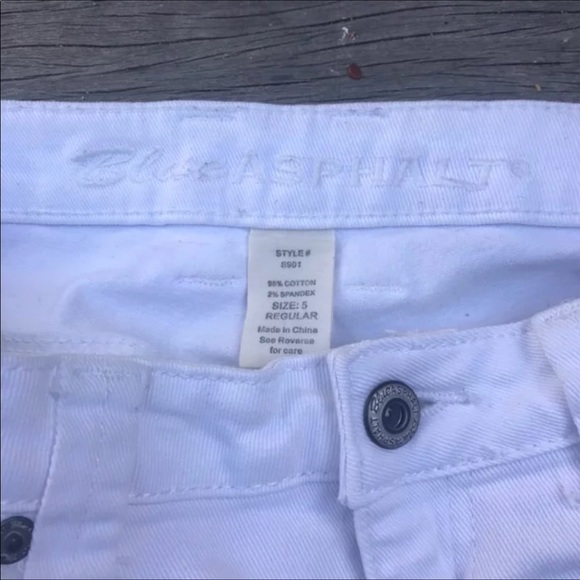 White skinny jeans frayed bottoms - Picture 5 of 5